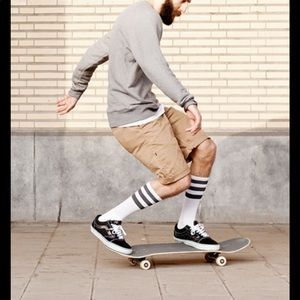 Van’s knee-hi retro socks (2)